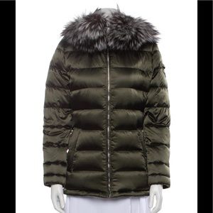 PRADA coat like-new no stains size 40